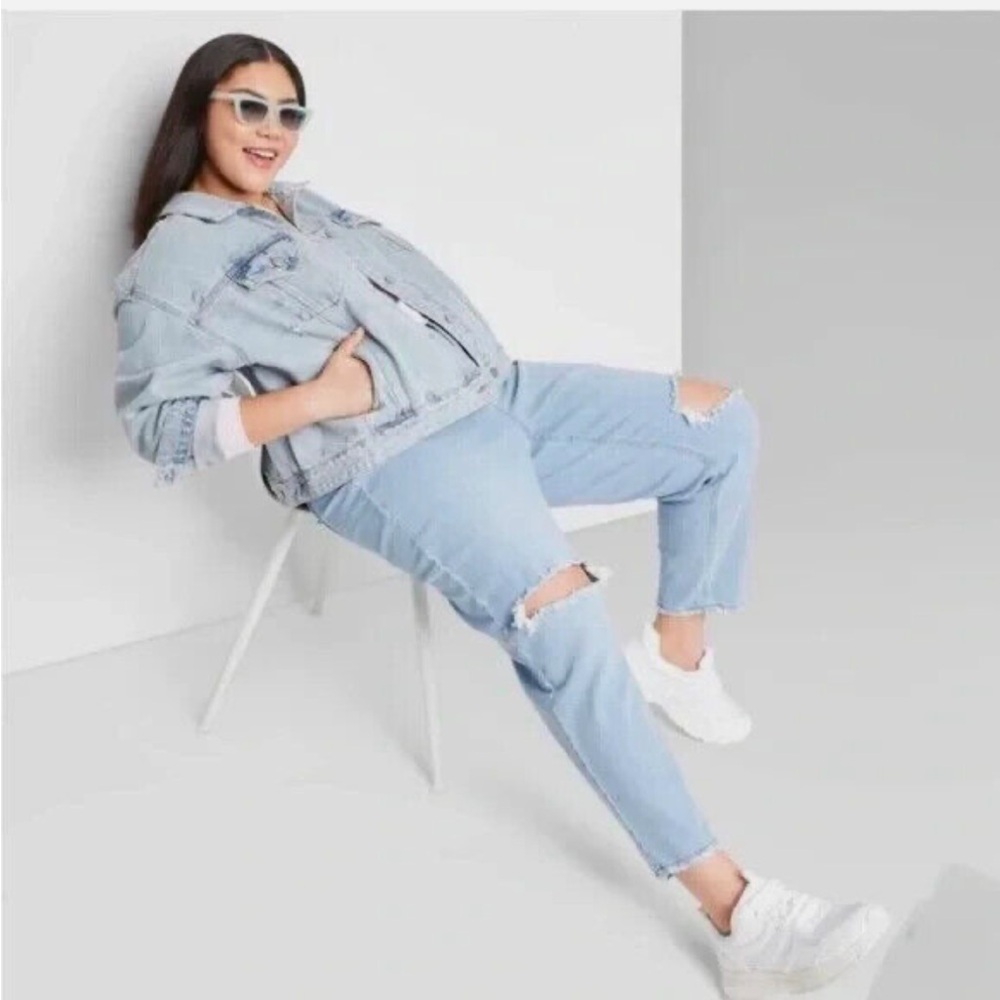 Wild Fable Super High Rise Curvy Tapered Jeans